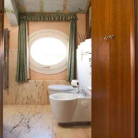 Carbonesi Luxury - Centro Storico Lägenhet *